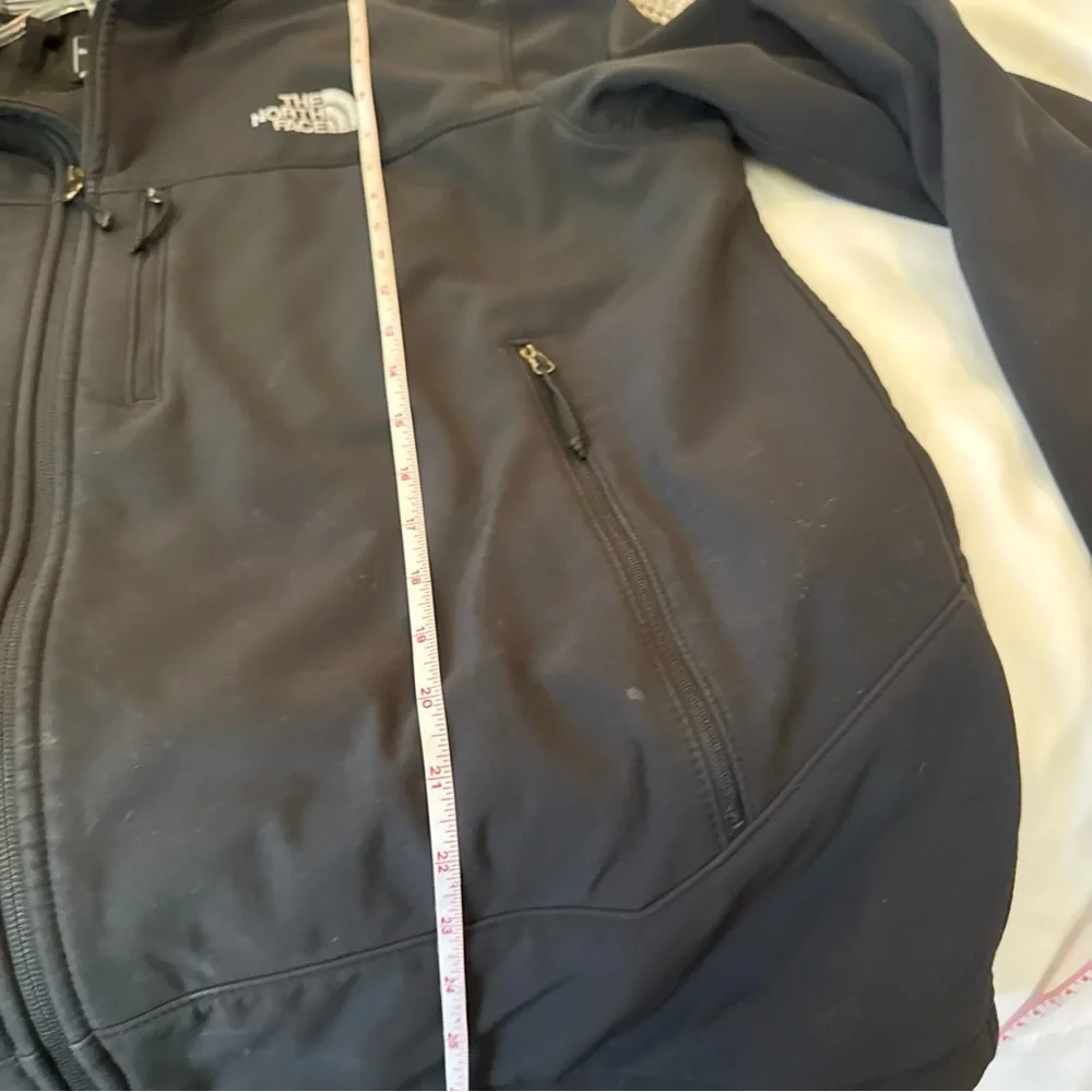 The North Face Men's Black Performance Jacket